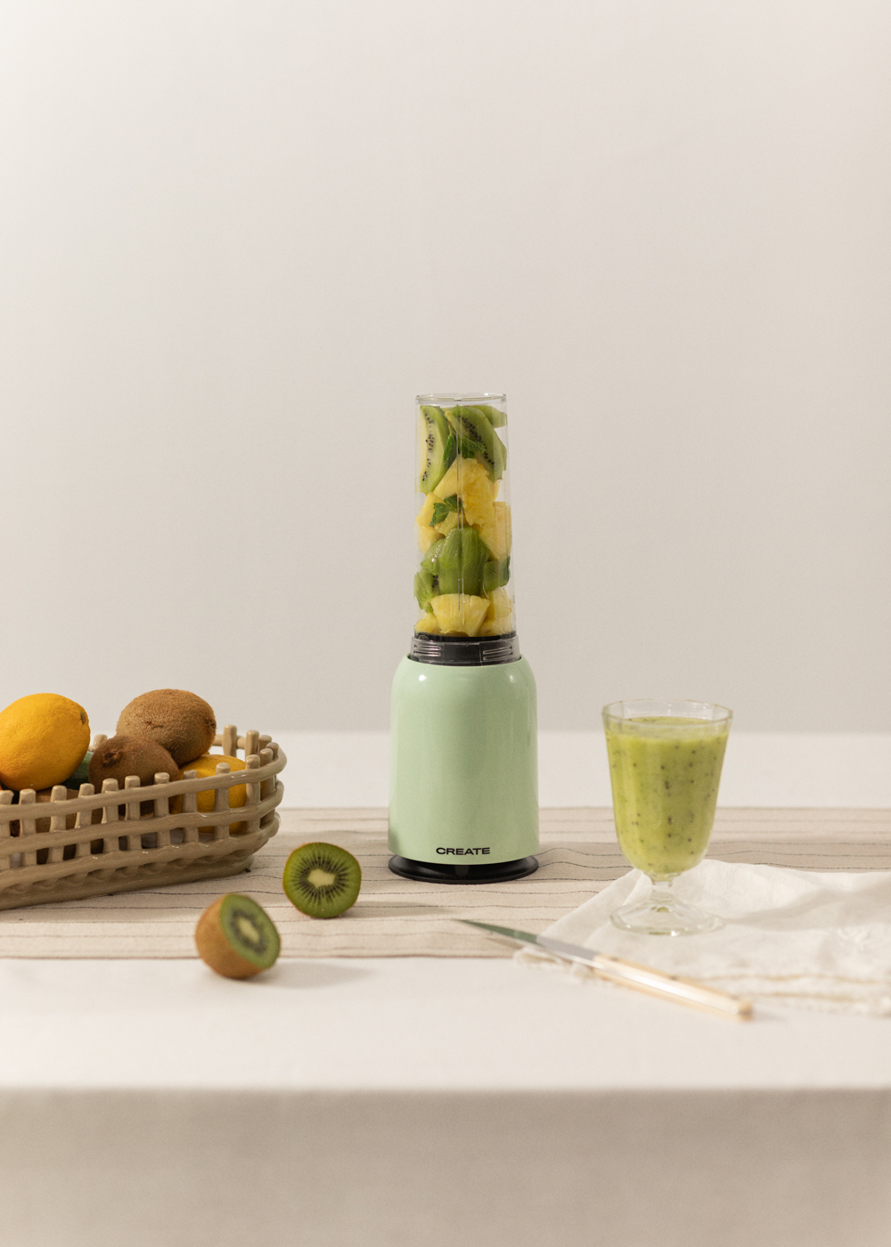 MOI SLIM - Frullatore con bicchiere portatile